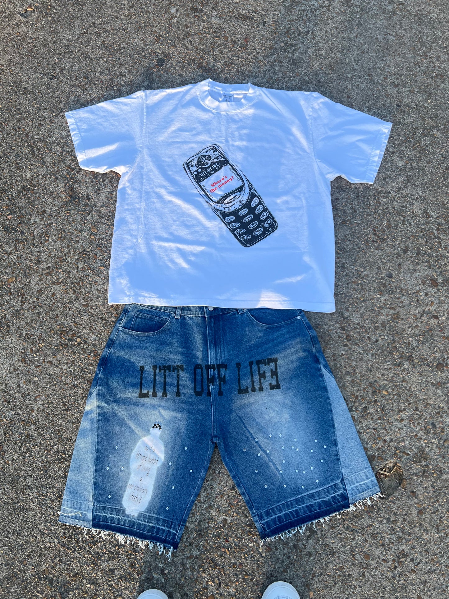 Where's the money? Graphic Tshirt